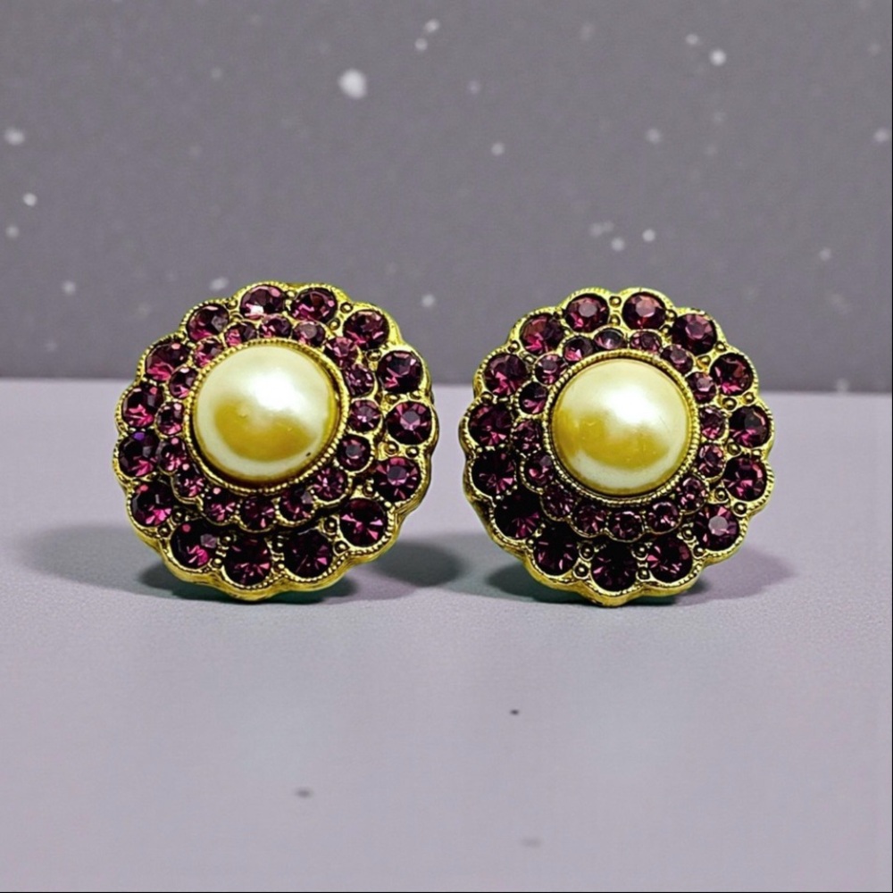 Gorgeous Vintage Faux Pearl With Purple Rhinestones Halo Clip Earrings